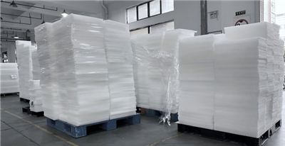 Gwrthsefyll Effaith mewn Strwythurau Craidd Honeycomb