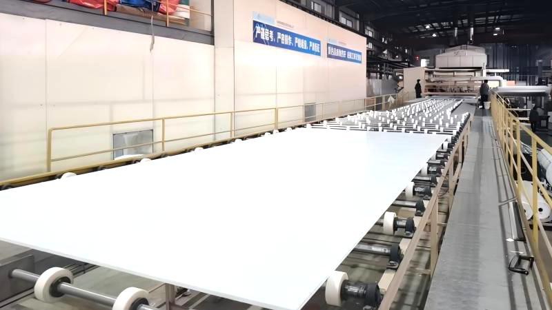 Holycore's CFRT PP Honeycomb Panel production line showcase Holycore's CFRT PP Honeycomb Panel production line showcase